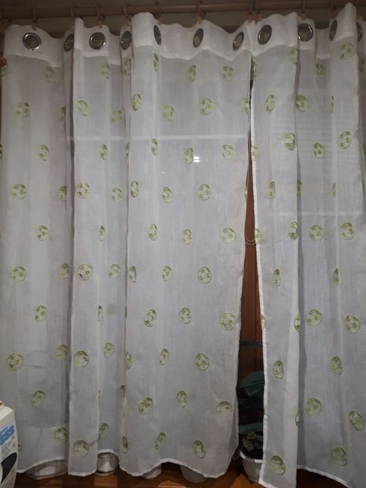 Гардина на люверсах.