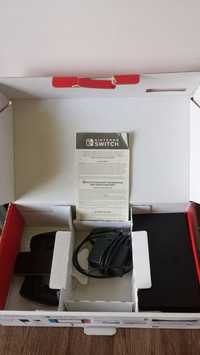 Док станція, зарядка, джойстик і коробка Nintendo Switch