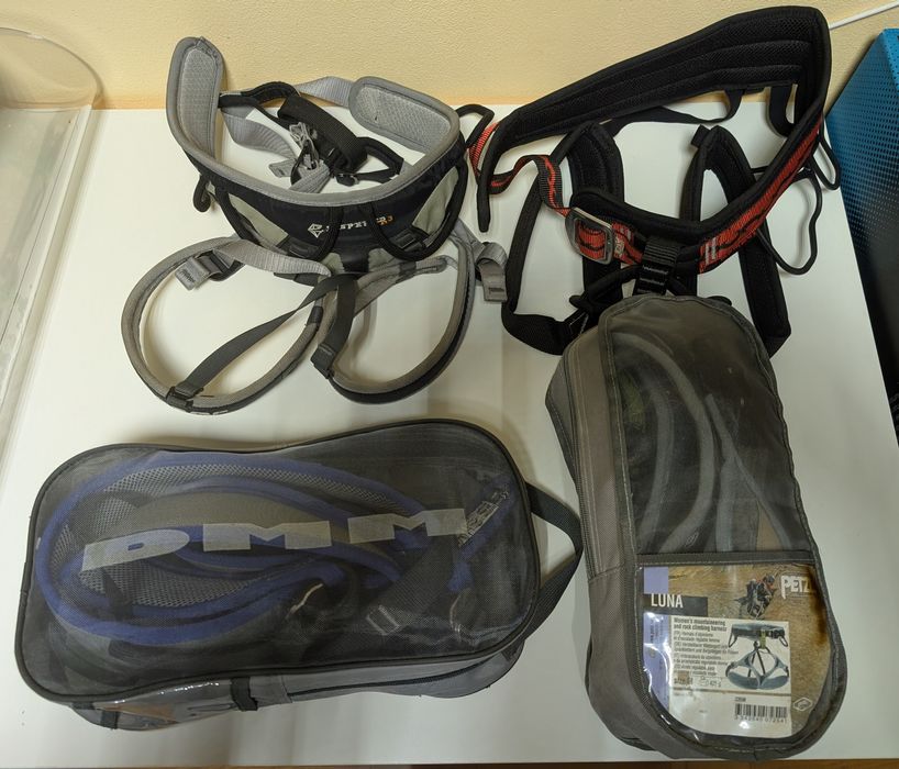 Продам:Страхувальниі Системи; Mammut, Petzl, DMM , Camp(4)