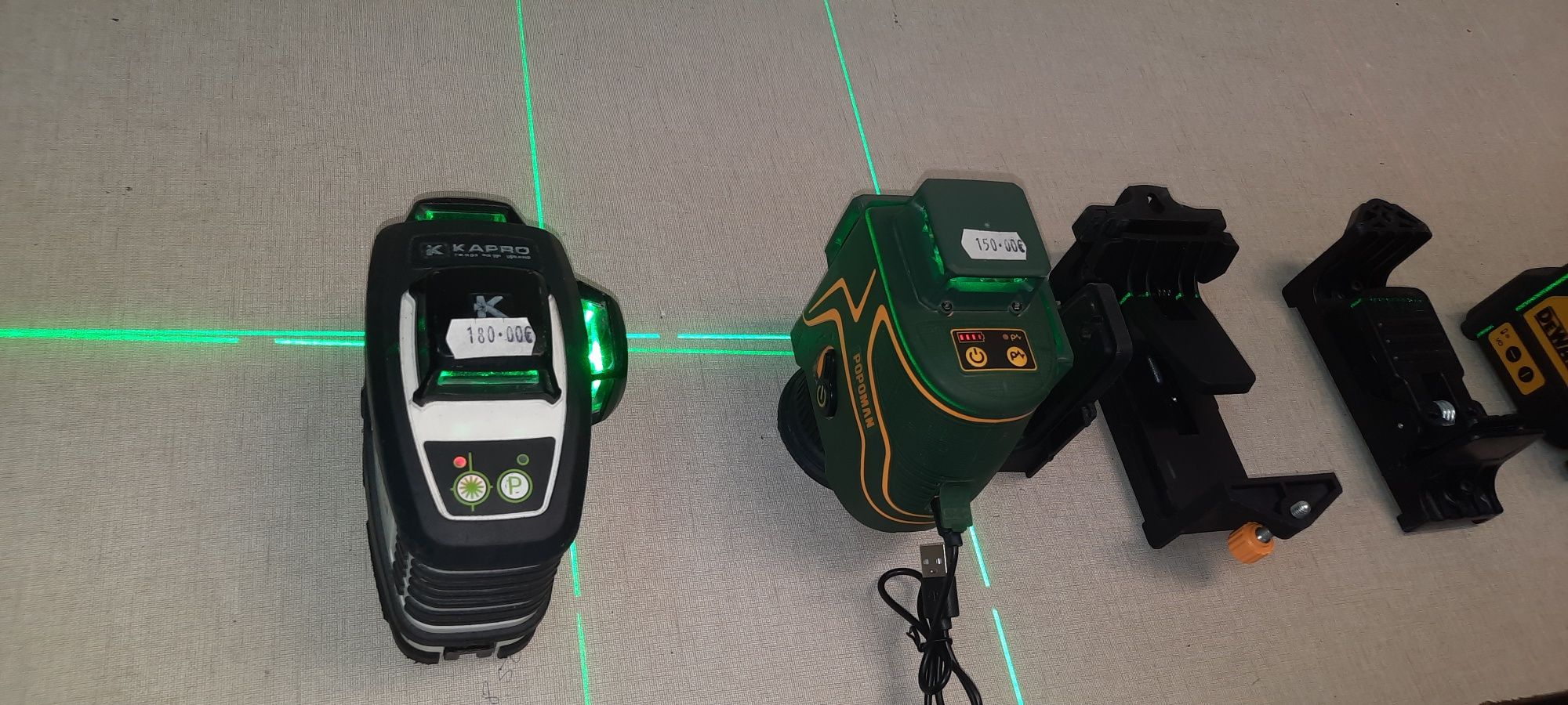 Laser Dewalt  linhas cruzadas e de 12 linhas