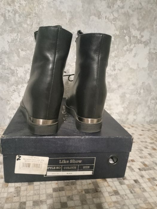 Снікерси Like Show