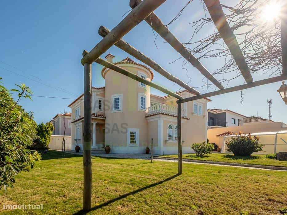 Moradia T5 - Ericeira 1 km, A Casa das Casas