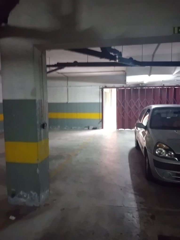 Garagem em paranhos  Porto