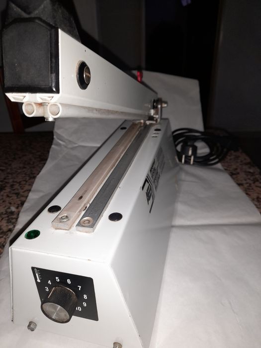Máquina  de fechar sacos  23 5 cm
