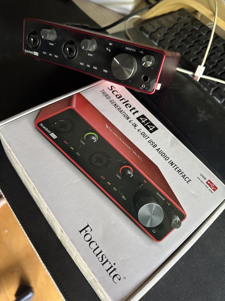 Focusrite scarlett4i4