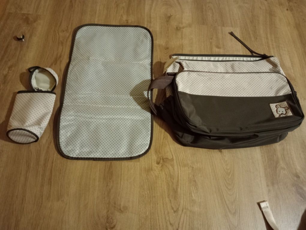 Conjunto de mala de maternidade e mochilas