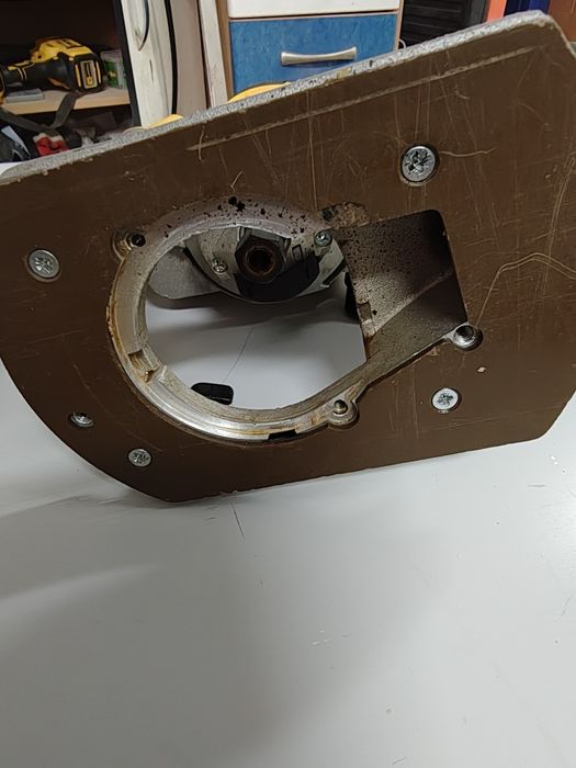 Frezarka DeWalt DW 621