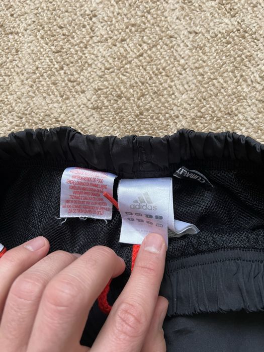 Шорти адідас оригінал розмір S-М(маломірний)