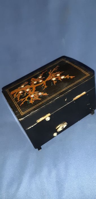 Kaseta chińska stara