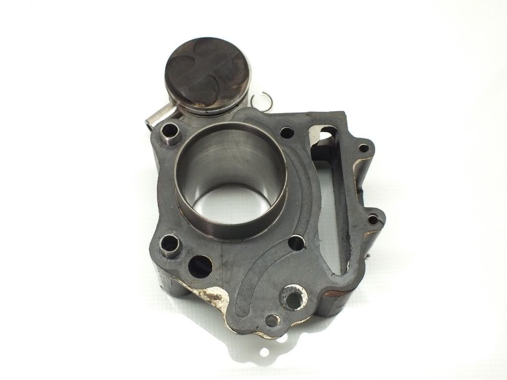 Cylinder Z Tłokiem Peugeot Satelis 125 Geopolis