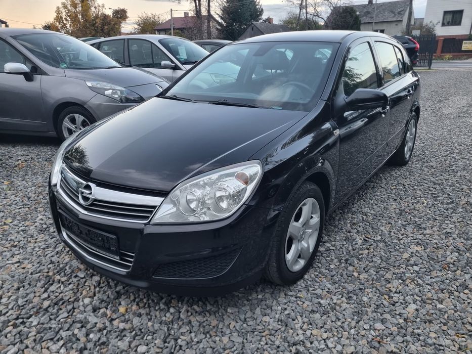 Opel Astra Zadbana Bezwypadkowa Polecam