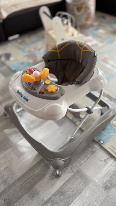 Chodzik baby mix jak nowy