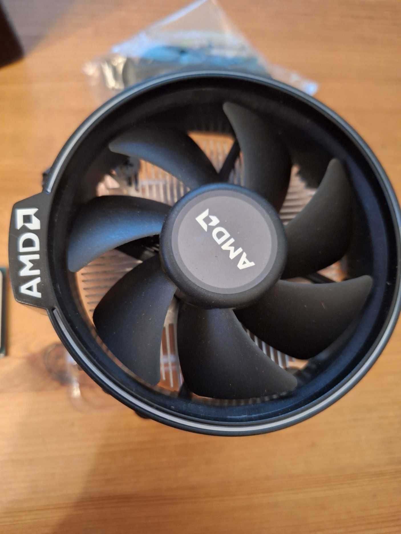 AMD RYZEN 7 2700