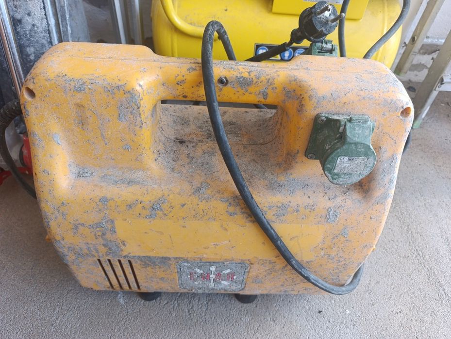 Vende se compressor