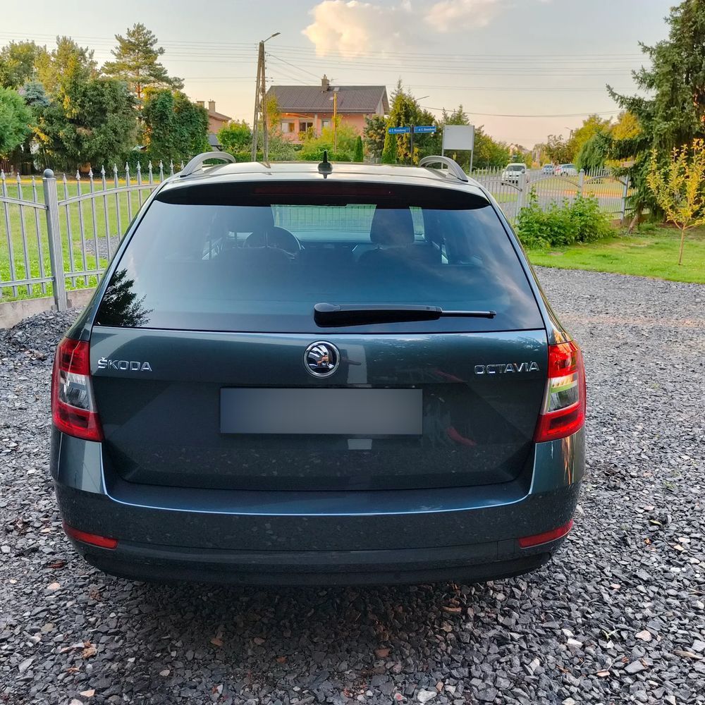 Skoda Octavia Skoda Octavia III Lift 2.0TDI 2020 Magnetic Grey Navi Alu Hak IDEALNA