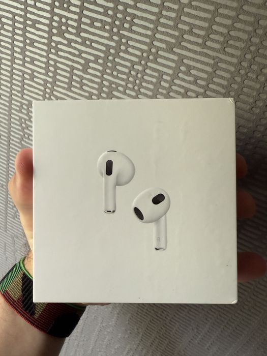 Apple MME73AM/A AirPods 3 (gen) Нові навушники MagSafe Charging Case