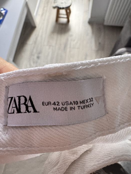 Стильні джинси zara