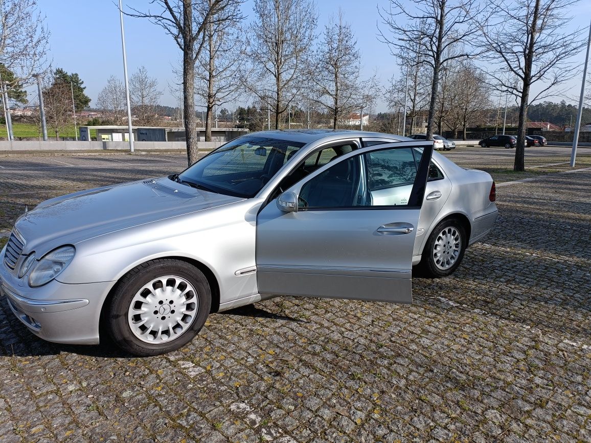 Mercedes-Benz E270 CDI