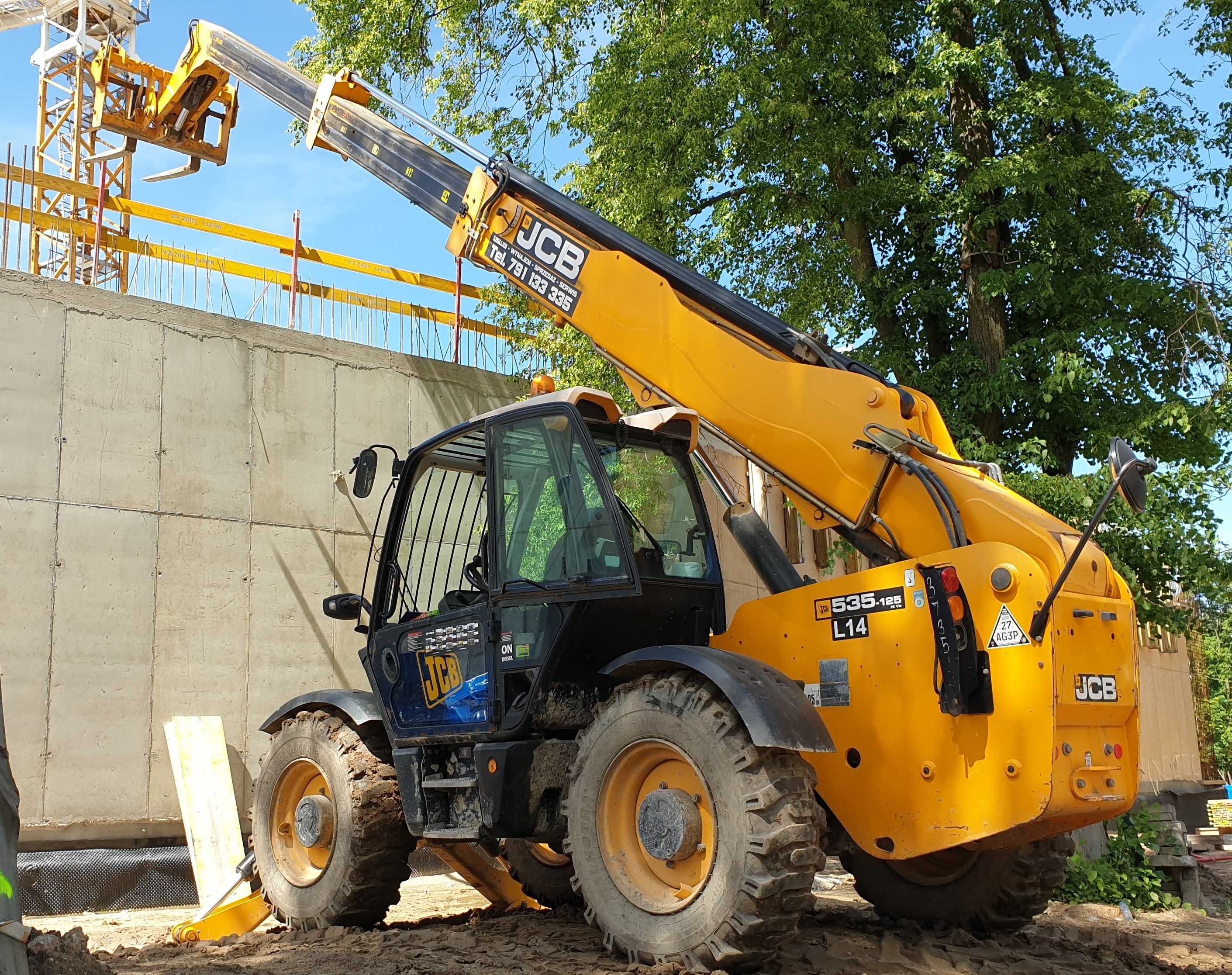 Wynajem ładowarka teleskopowa merlo roto mrt manitou jcb  6m-37m