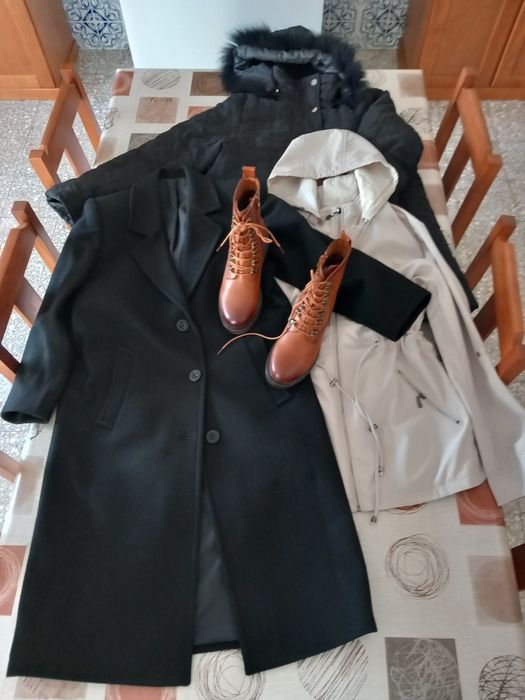 Casacos e botas de senhora em segunda mão