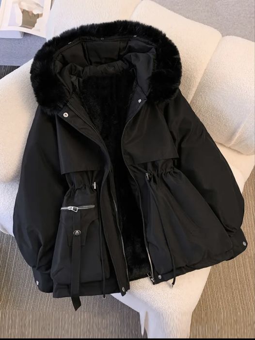 Продам нову шикарну теплу парку,куртку