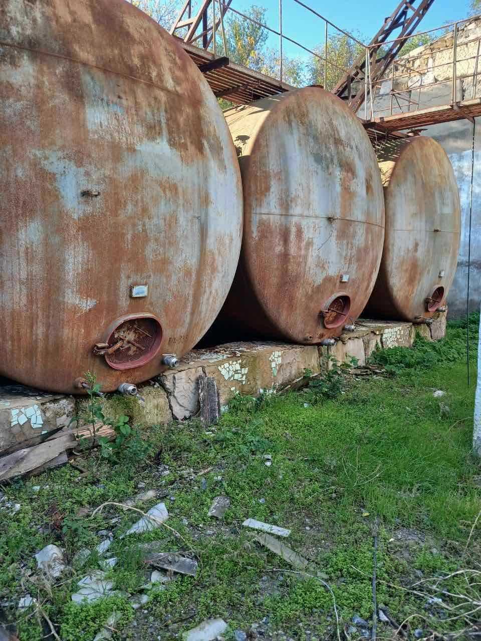 Бочка цистерна ёмкость резервуар эмаль    6   20   50   12.5   куб