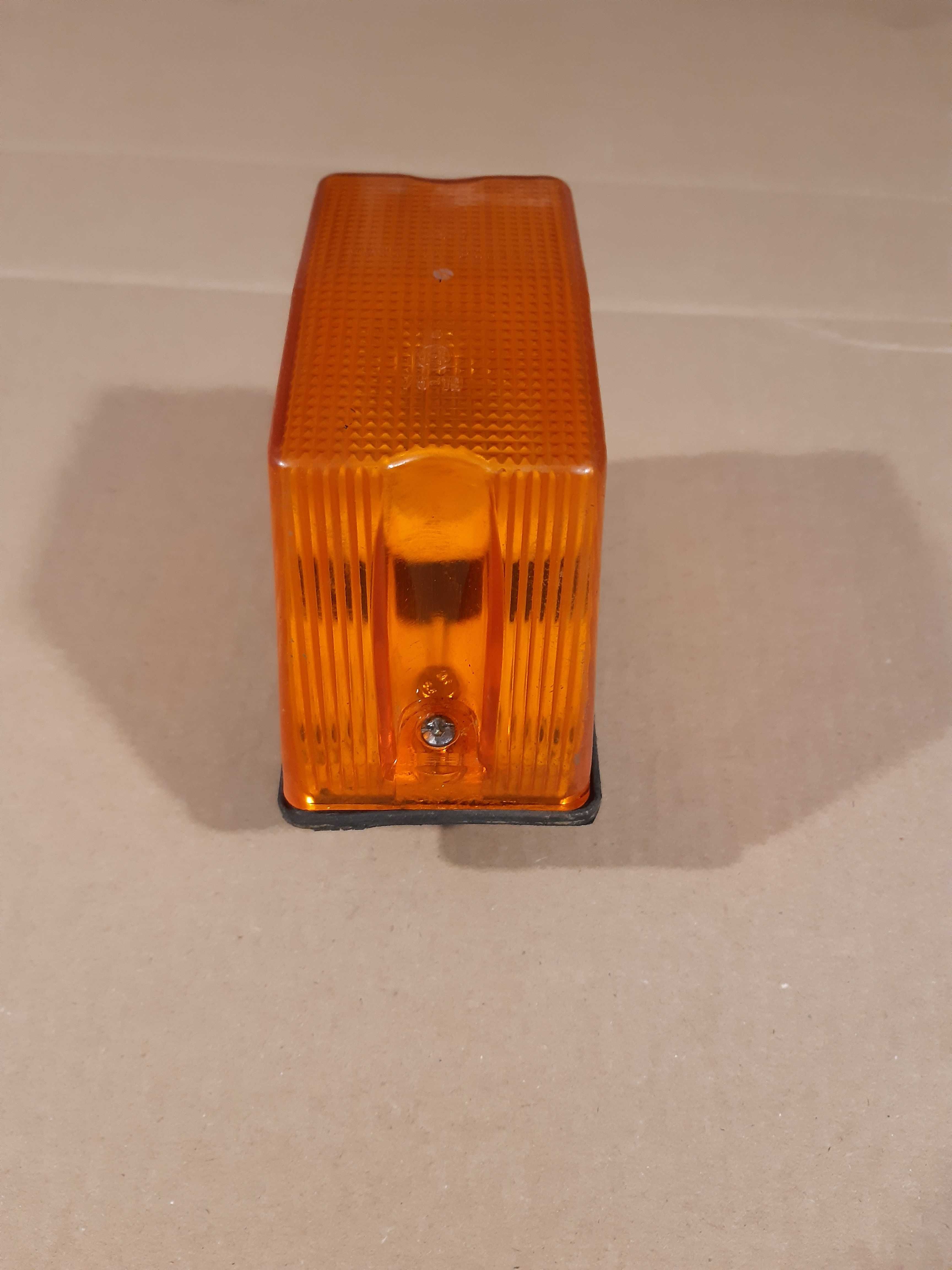 Lampa kierunkowskazu boczna Star 200, wysoka, stary typ.