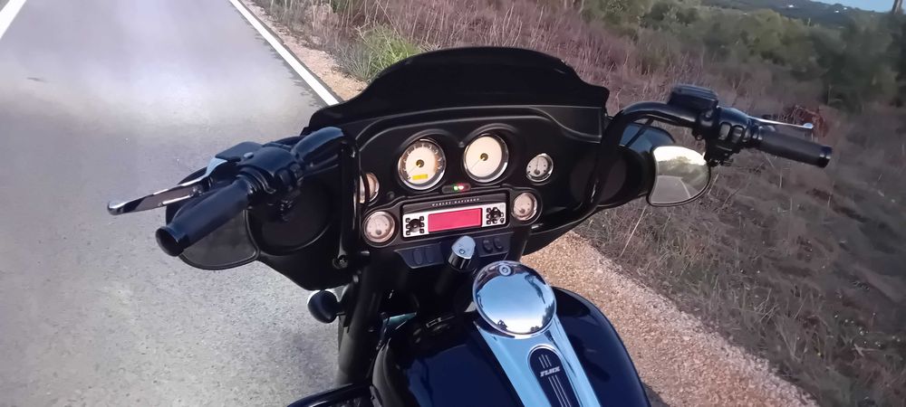 Harley  davidson street glide