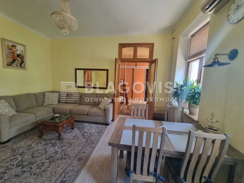 Михайлівська, 21