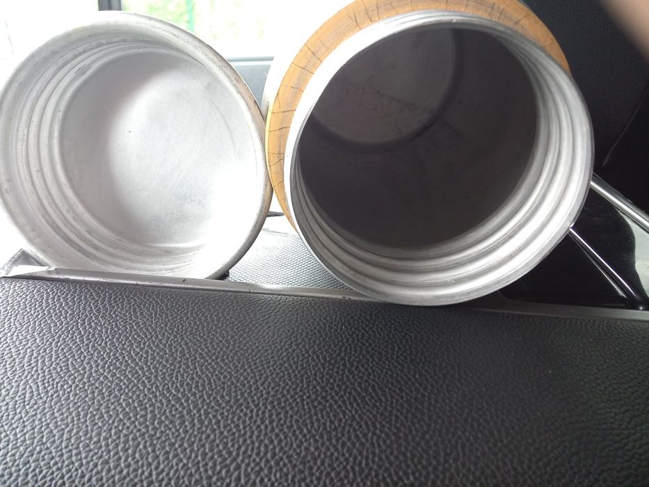 Алюмінієвий термос.