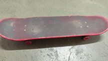 Skate profissional vermelho