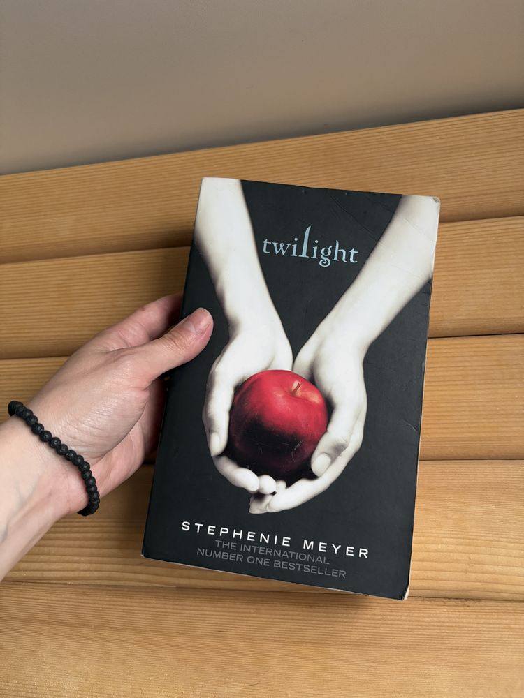 Twilight Book 1 (Twilight Saga) Stephenie Meyer