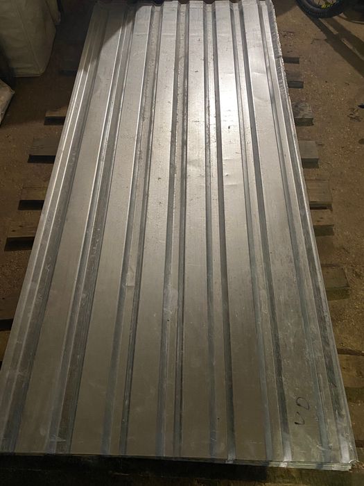 Профнастил профлист оцинкованный новый, конек угловой