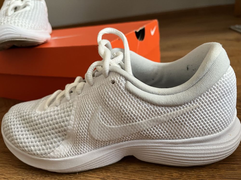 Buty Nike białe