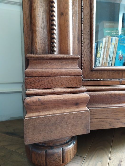 Piękna stylowa biblioteka