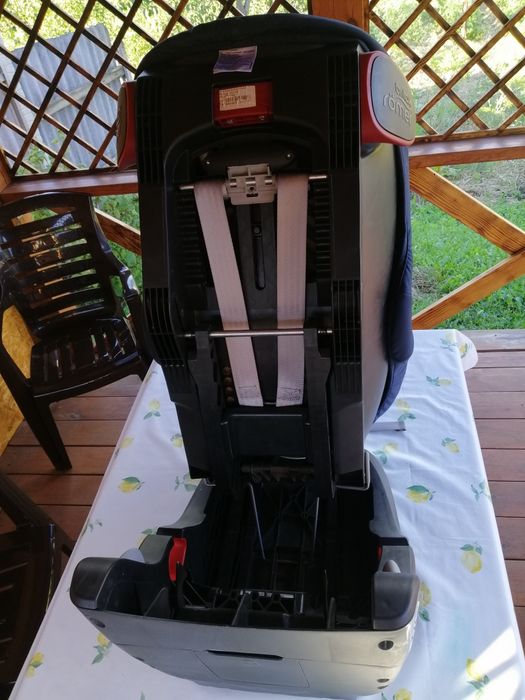 Детское авто кресло