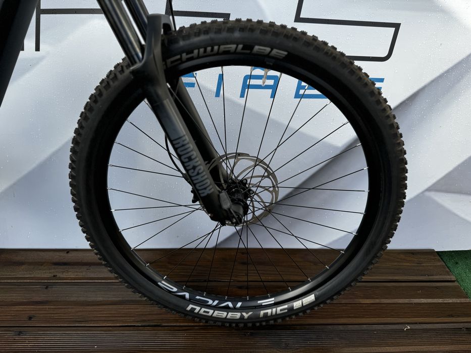 Bicicleta ebike b-rush carbono 750w// liquidação