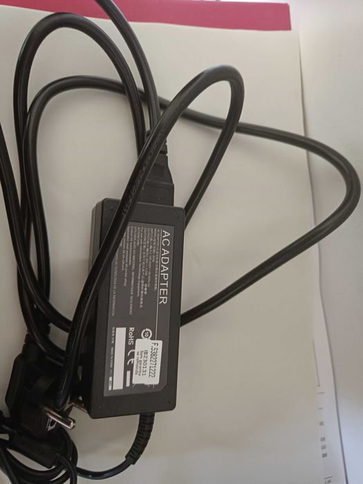 Carregador para Portátil Lenovo NOVO (compatível com vários modelos)