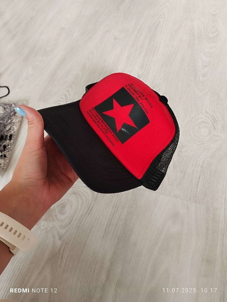 Czapka męska z daszkiem
