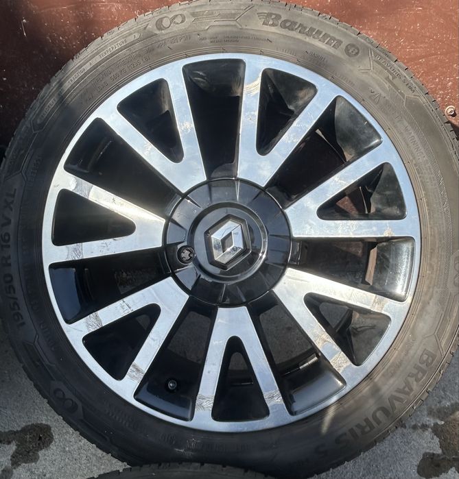 Oryginalne kola Renault Clio z oponami letnimi 195/50 R16
