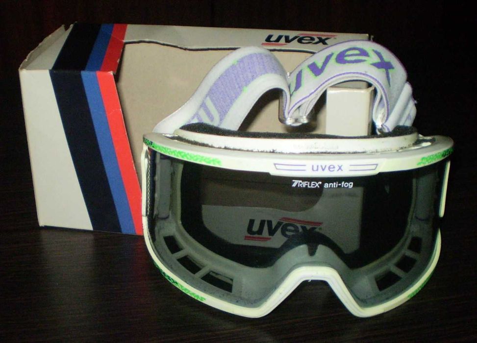 Маска UVEX для защиты глаз. Производство Германия.