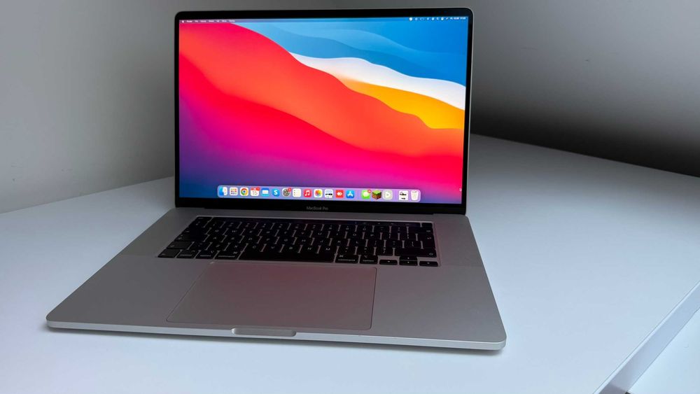MacBook Pro 16” (2019) – i7 / 16 GB RAM / 512 GB SSD