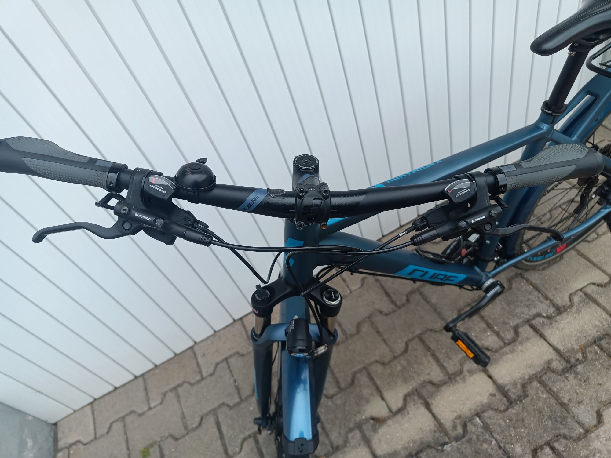 Cube Kathmandu/3x10DeoreXT/SuntourAir/Rama19.5/Kola28