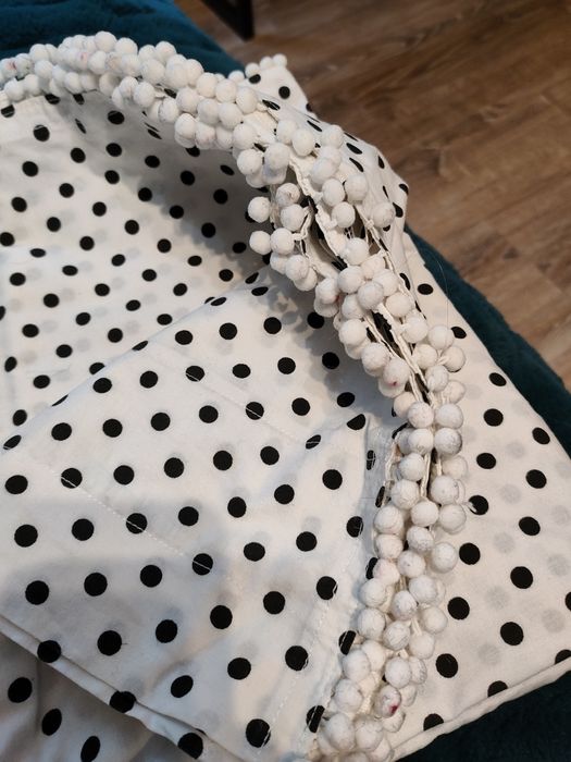 Pościel dziecięca plus zaslonki groszki