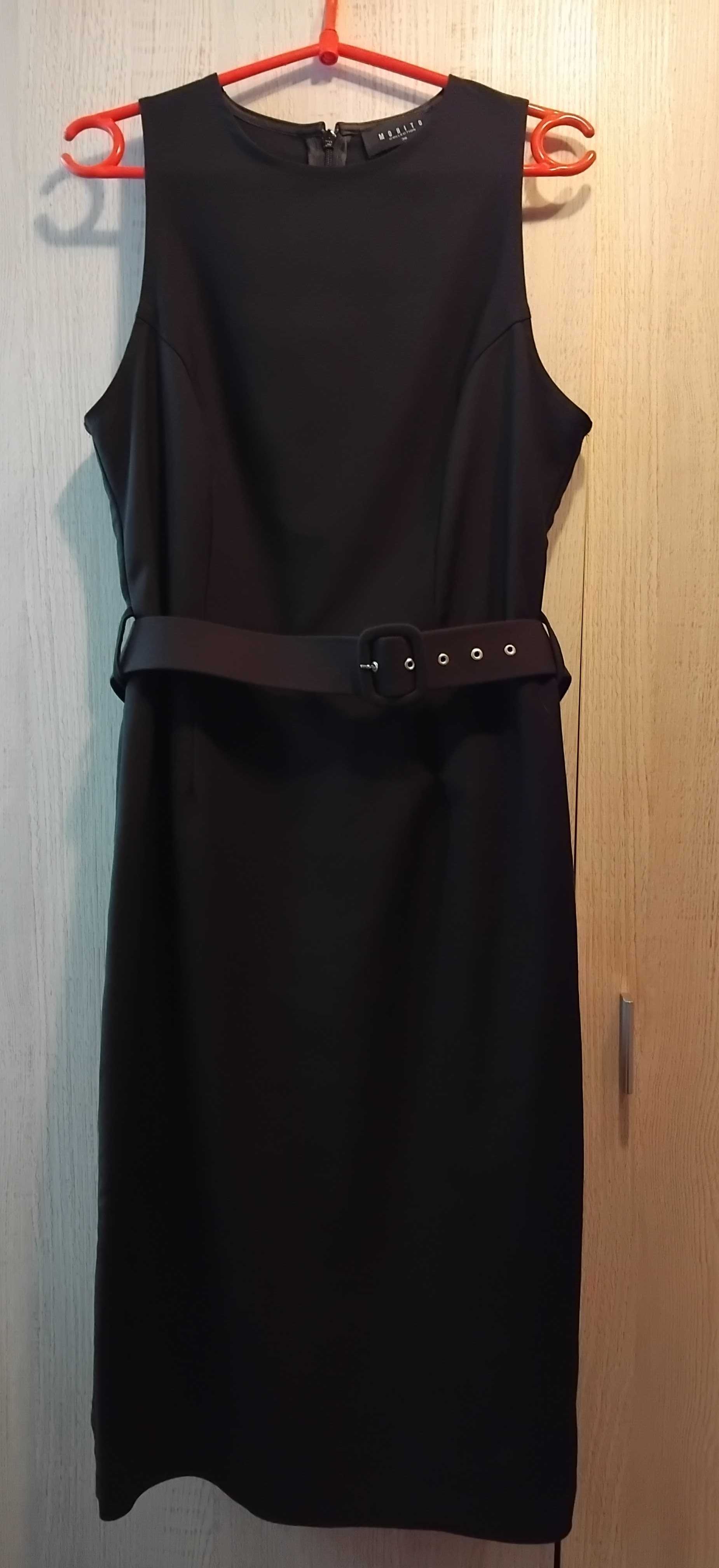 Czarna sukienka Mohito