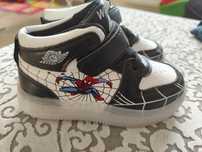 Świecące buciki buty dla chłopca Spiderman rozm.26, wkładka 15-15,5cm