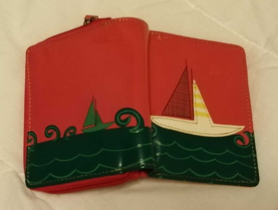 Carteira menina nova