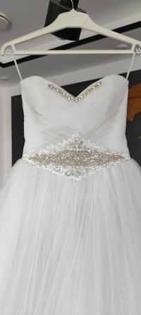 Suknia ślubna biała długa tiulowa, księżniczka