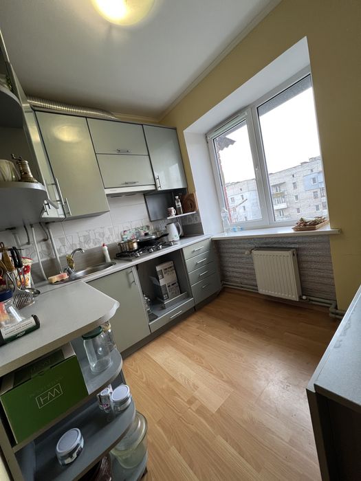 Двокімнатна квартира з автономним газовим опаленням.