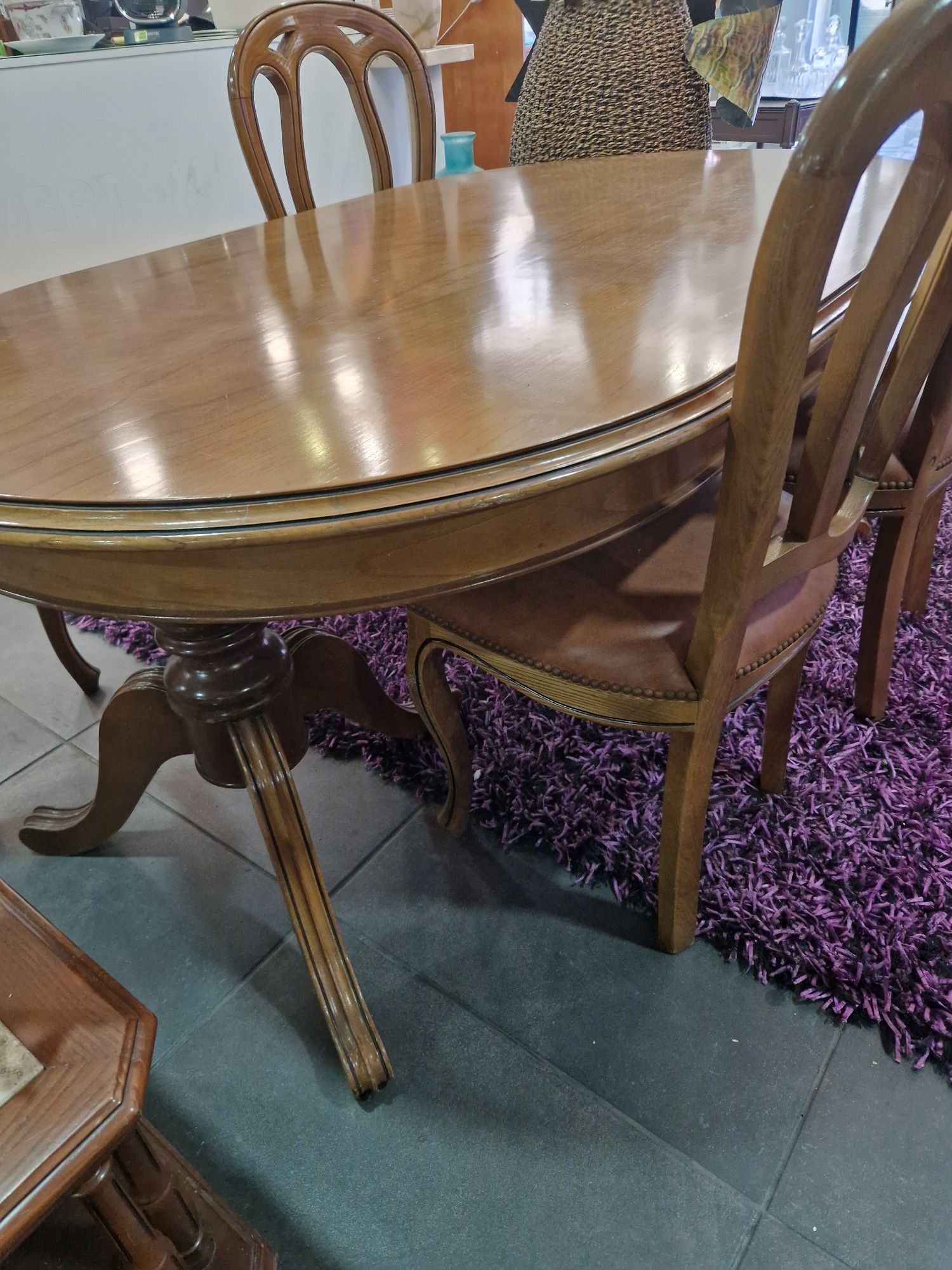 Mesa  de sala de jantar com 4 cadeiras